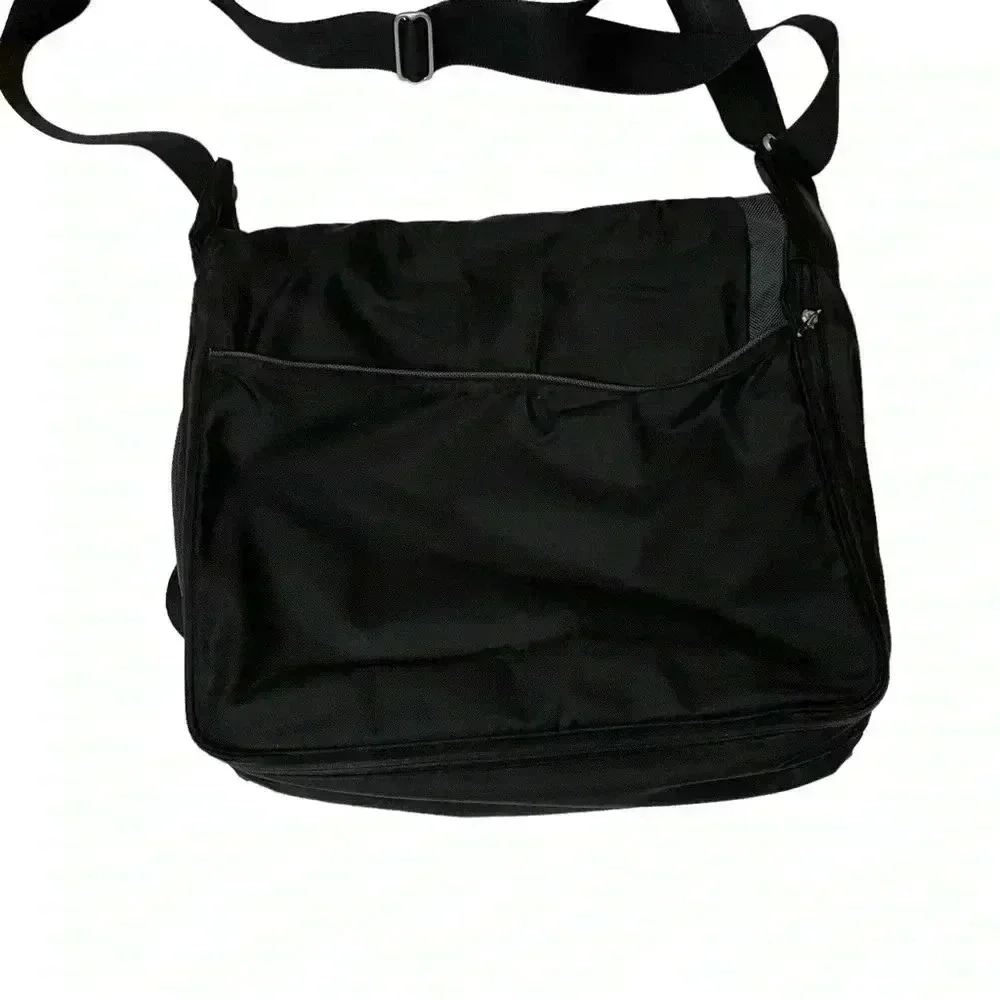 Tumi Tech bag 5112D padded laptop expandable bag unisex travel by messenger bag